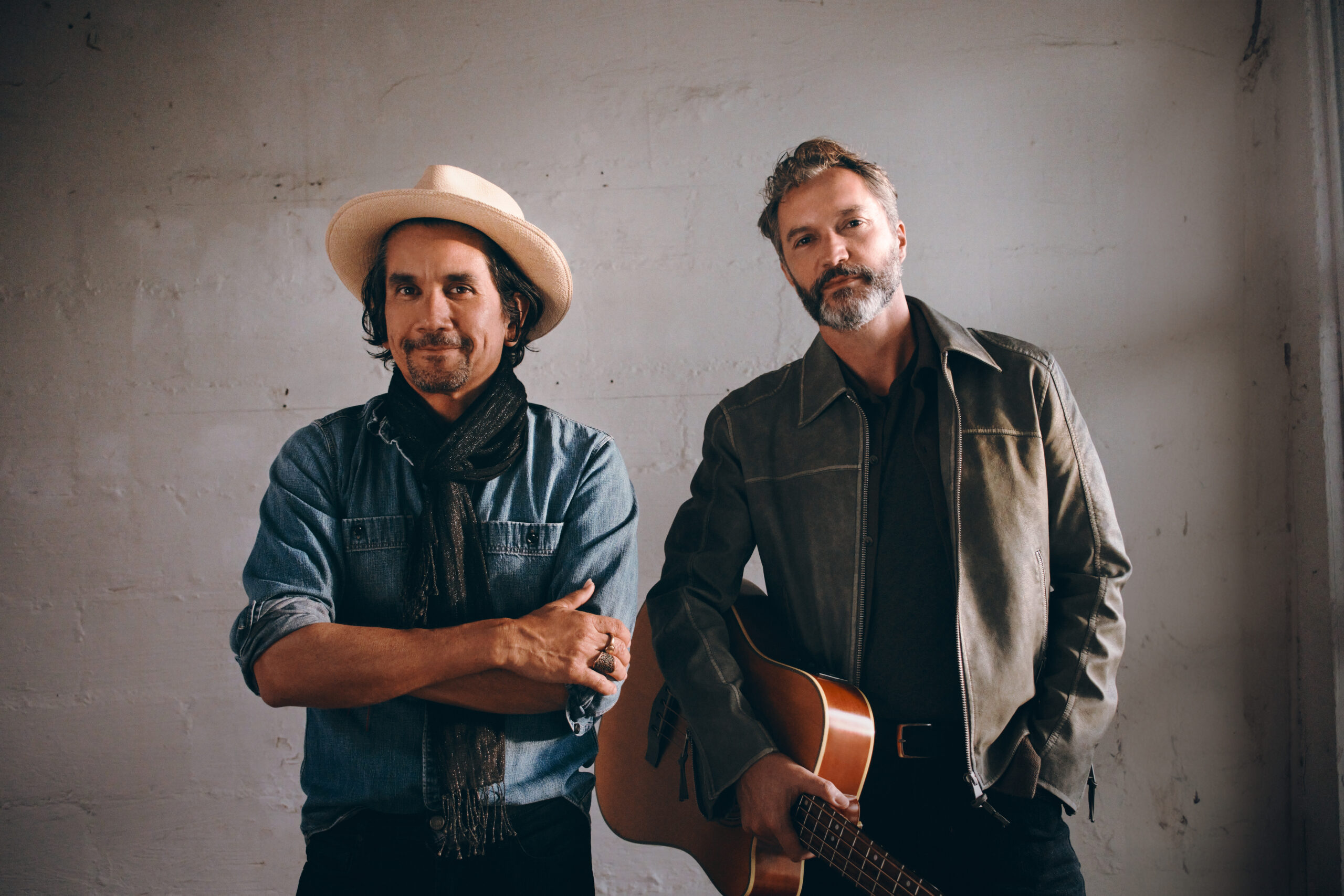 BACILOS ANUNCIA “PEQUEÑOS ROMANCES”