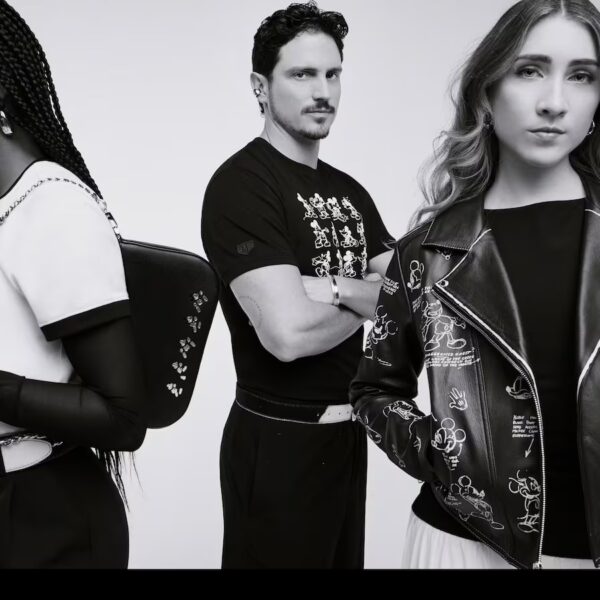 Disney x Mario Hernández: una colaboración mágica que une tradición artesanal y fantasía global La reconocida casa de moda colombiana Mario Hernández y Disney han unido fuerzas para crear una de las colaboraciones más ambiciosas y emocionantes del año: Disney | Mario Hernández,