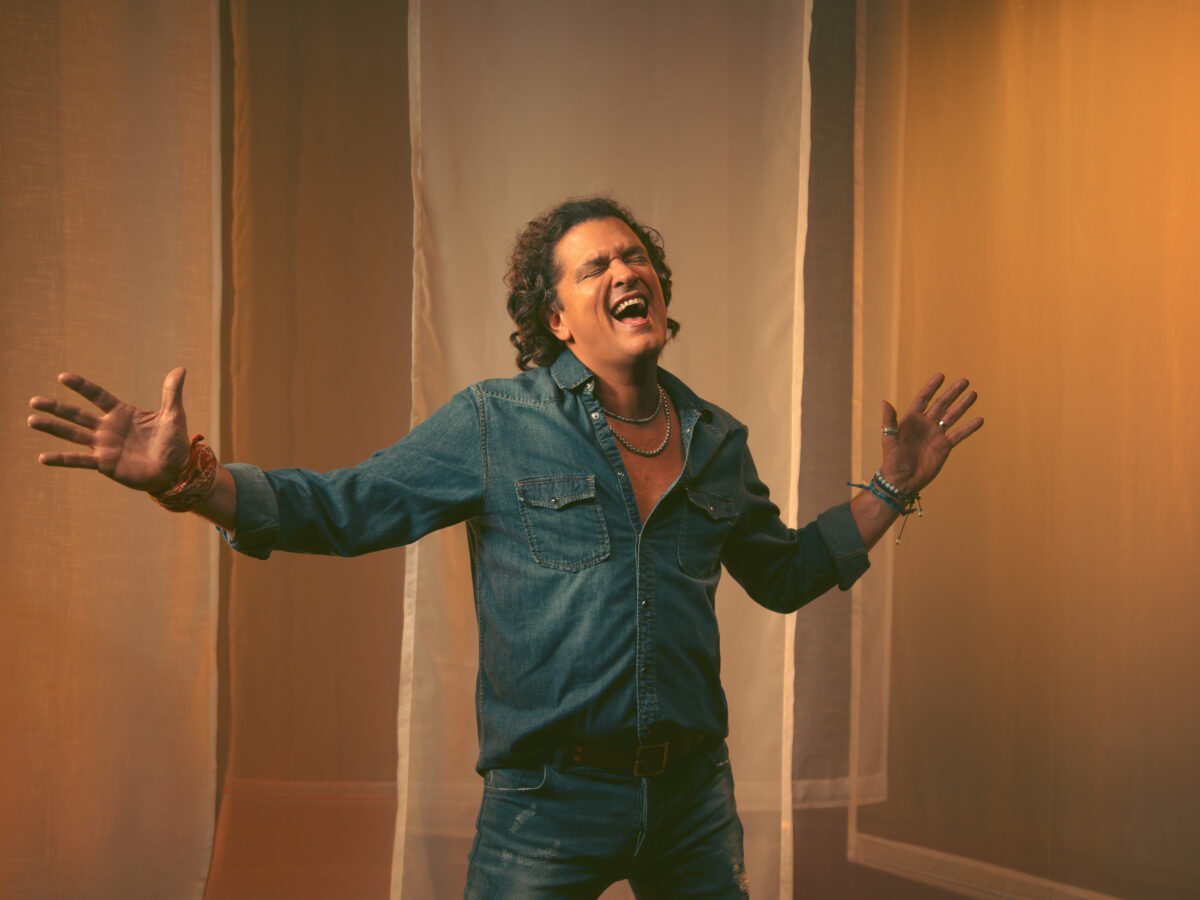 Carlos Vives regresa a Colombia con “TOUR AL SOL”